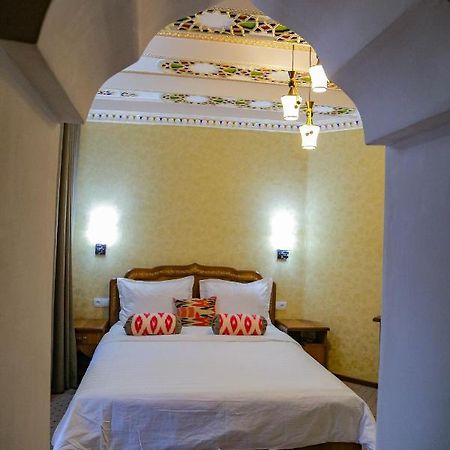 Old Gate Family Guest House Buxoro Luaran gambar