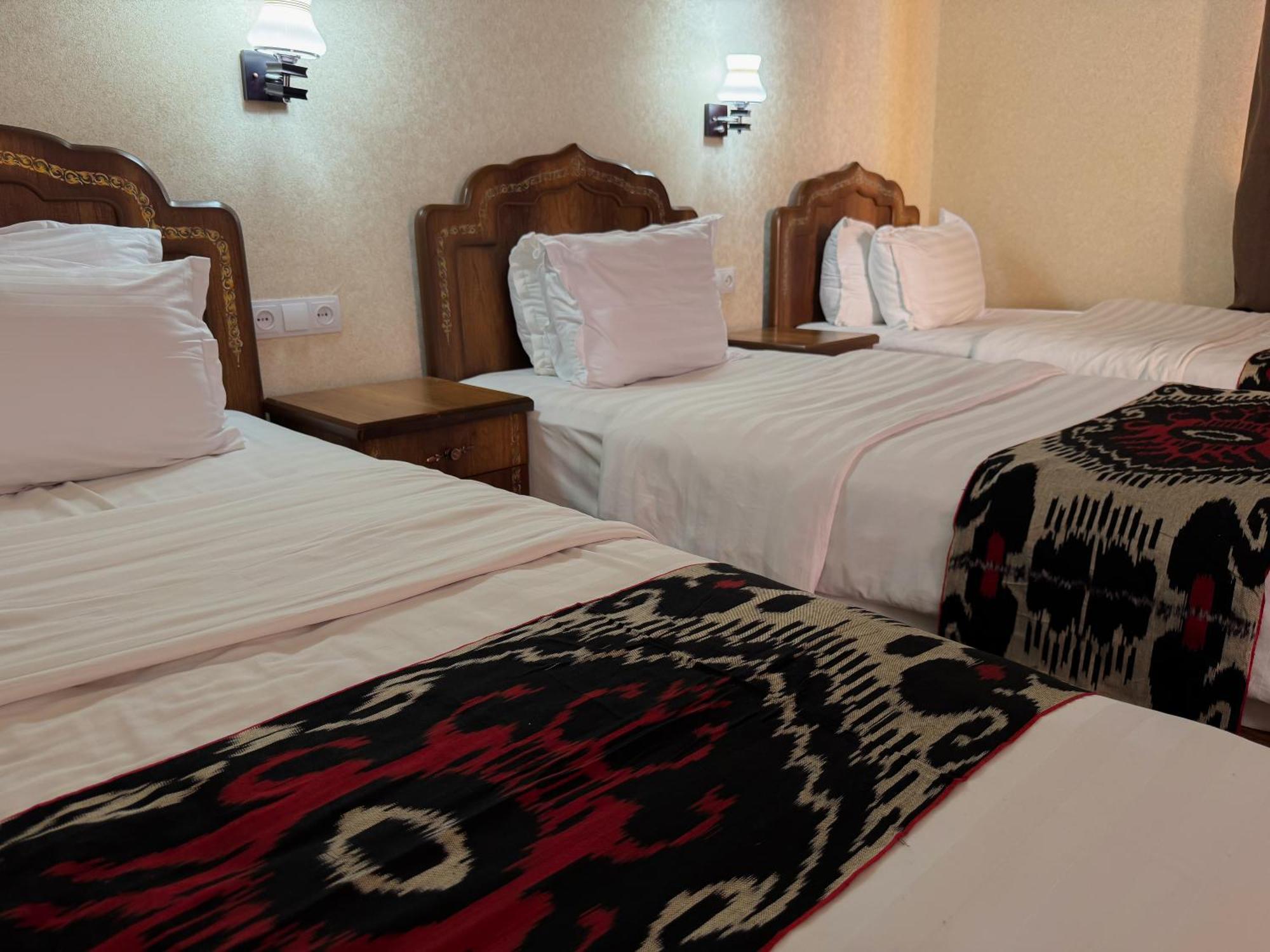 Old Gate Family Guest House Buxoro Luaran gambar