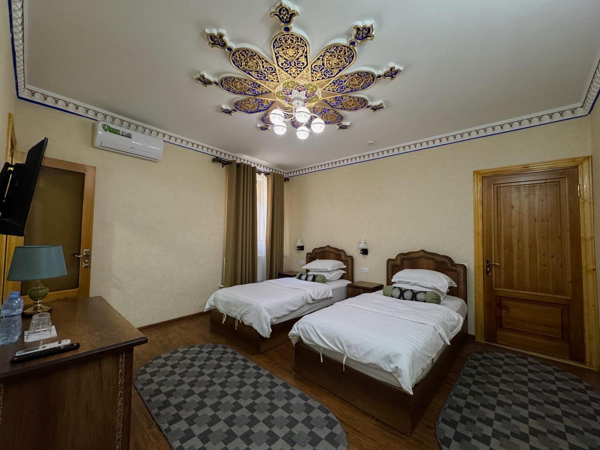 Old Gate Family Guest House Buxoro Luaran gambar
