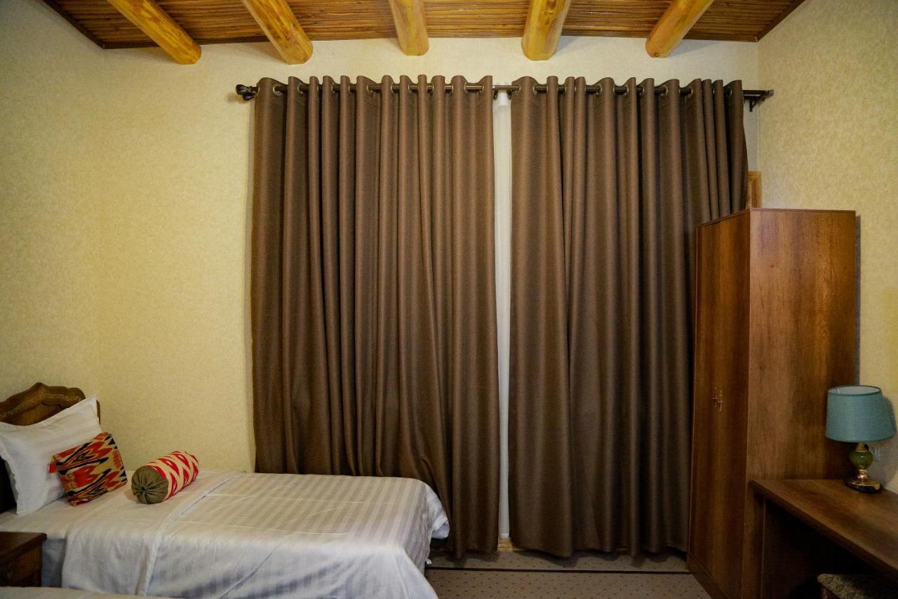 Old Gate Family Guest House Buxoro Luaran gambar