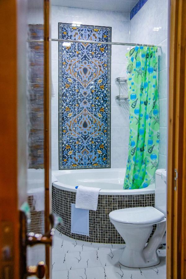 Old Gate Family Guest House Buxoro Luaran gambar